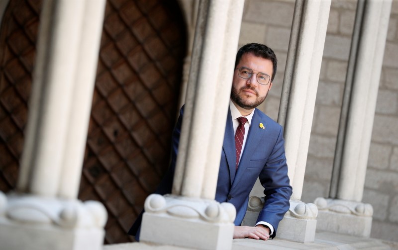 &copy; Reuters. El presidente del Govern catalán, Pere Aragonés, posa para una foto durante una entrevista celebrada en el Palau de la Generalitat en Barcelona, España, el 14 de junio de 2021. REUTERS/ Albert Gea