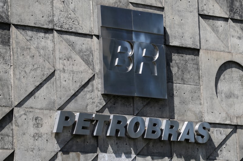 © Reuters. Logo da Petrobras fotografado no Rio de Janeiro (RJ) 
25/03/2019
REUTERS/Sergio Moraes 