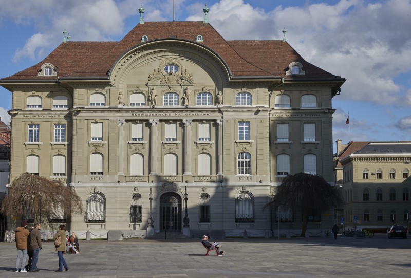 &copy; Reuters. FILE PHOTO: A general view shows the Swiss National Bank (SNB) amid the outbreak of the coronavirus disease (COVID-19) in Bern, Switzerland, March 12, 2021. REUTERS/Denis Balibouse