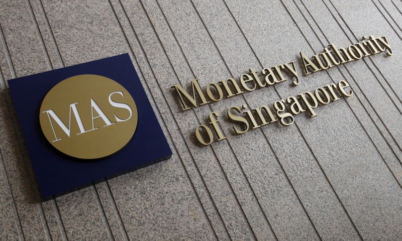 &copy; Reuters. 　６月１７日、シンガポール金融管理局（ＭＡＳ、中央銀行）​と韓国銀行（中央銀行）は、米連邦準備理事会（ＦＲＢ）との間で結んでいるそれぞれ６００億ドルの通貨スワップ協定を、