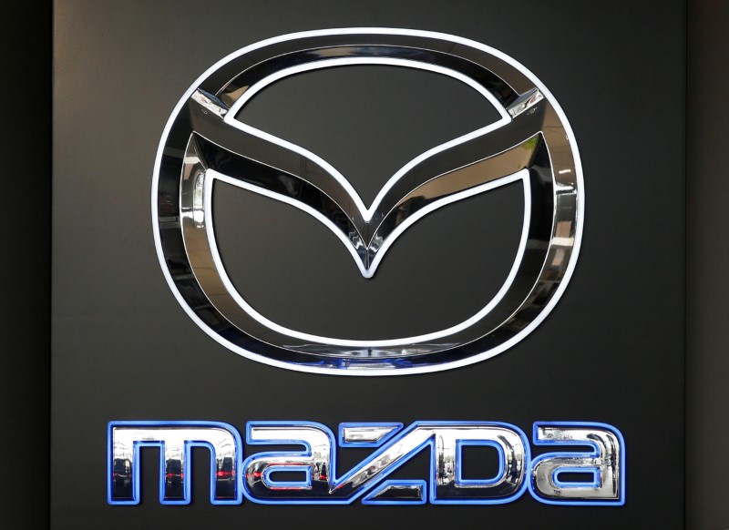 &copy; Reuters.     マツダは１７日、２０３０年に向けた新技術や商品の開発方針を発表した。電気自動車（ＥＶ）は２５年までに３車種、ハイブリッド車（ＨＶ）とプラグインハイブリッド車（ＰＨＶ）