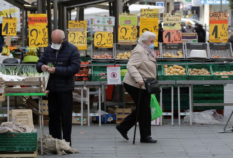 &copy; Reuters.  ６月１７日、欧州連合（ＥＵ）統計局が発表した５月のユーロ圏消費者物価指数（ＣＰＩ）改定値は前年同月比２．０％上昇し、欧州中央銀行（ＥＣＢ）の目標値をわずかに上回る結果と