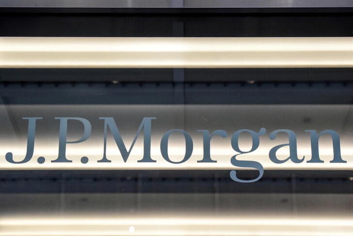 &copy; Reuters. FILE PHOTO: A JPMorgan logo is seen in New York City, U.S., January 10, 2017. REUTERS/Stephanie Keith/File Photo