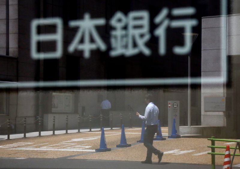 &copy; Reuters. １８日午後３時半から予定されている黒田東彦日銀総裁の会見では、足元で進んできた新型コロナワクチン接種が日本経済にどの程度のプラス効果を及ぼすと見ているのかに大きな注目が集