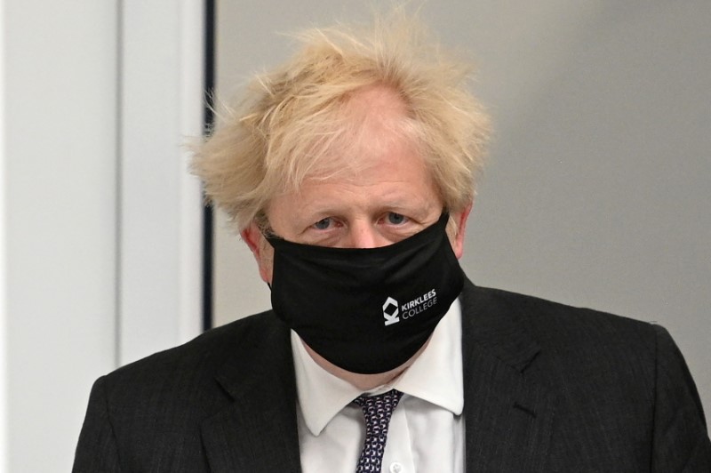 &copy; Reuters. Boris Johnson visita West Yorkshire
 18/6/2021 Oli Scarff/Pool via REUTERS