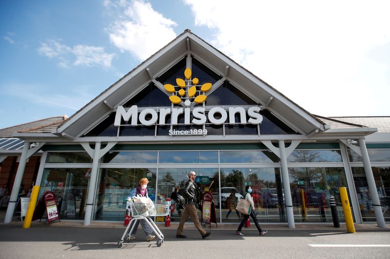 © Reuters. FILE PHOTO: A Morrisons store is pictured in St Albans, Britain, September 10, 2020.  REUTERS/Peter Cziborra/File Photo/File Photo/File Photo