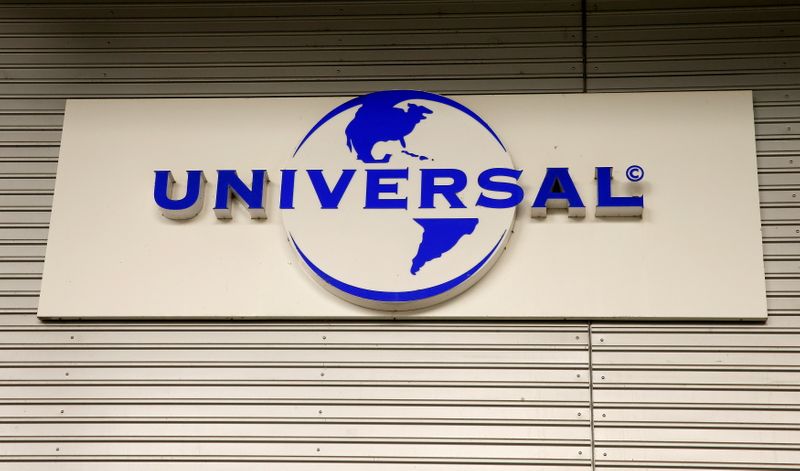 © Reuters. FILE PHOTO: The logo of Universal Music Group (UMG) is seen at a building in Zurich, Switzerland July 25, 2016.     REUTERS/Arnd Wiegmann/File Photo