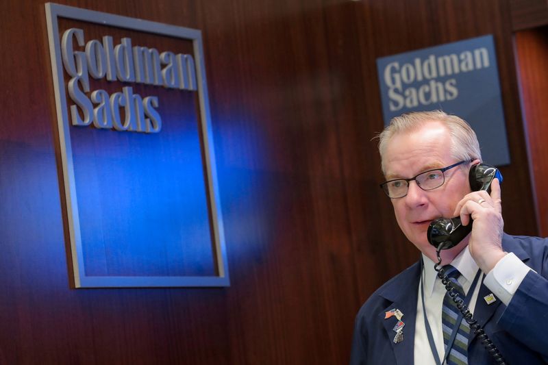 &copy; Reuters. A trader works inside the Goldman Sachs booth on the floor of the New York Stock Exchange (NYSE) in New York, U.S., March 7, 2019. REUTERS/Brendan McDermid/File Photo