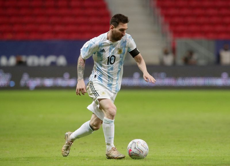&copy; Reuters. Lionel Messi durante partida entre Argentina e Uruguai pela Copa América
21/06/2021 REUTERS/Henry Romero
