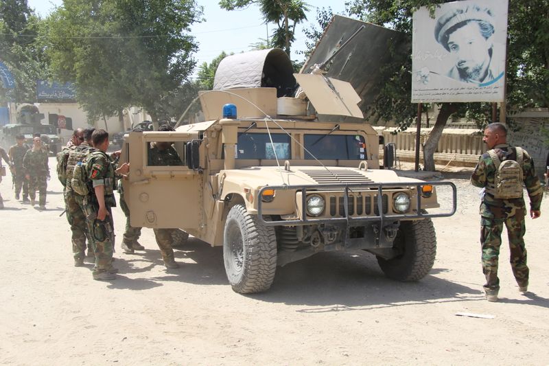 &copy; Reuters. قوات أفغانية خاصة في موقع بميدان المعركة مع مسلحي في إقليم قندوز في أفغانستان. تصوير: رويترز.
(تستخدم هذه الصورة للأغراض التحريرية فقط).