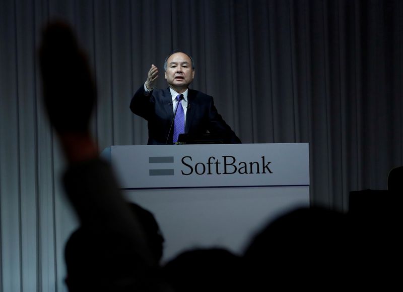 &copy; Reuters. A journalist raises her hand to ask a question to Japan's SoftBank Group Corp Chief Executive Masayoshi Son during a news conference in Tokyo, Japan, November 5, 2018.  REUTERS/Kim Kyung-Hoon/File Photo
