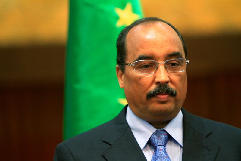 &copy; Reuters. الرئيس الموريتاني السابق محمد ولد عبد العزيز في صورة من أرشيف رويترز.