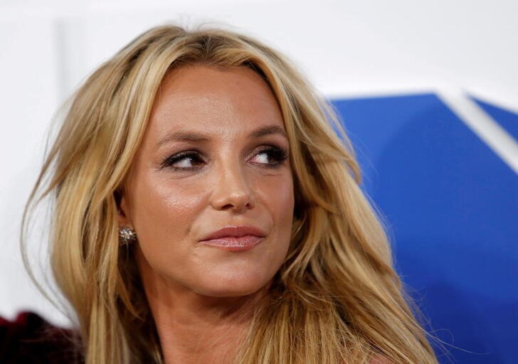&copy; Reuters. FOTO DE ARCHIVO. Britney Spears llega a los MTV Video Music Awards del 2016 en Nueva York. REUTERS/Eduardo Munoz