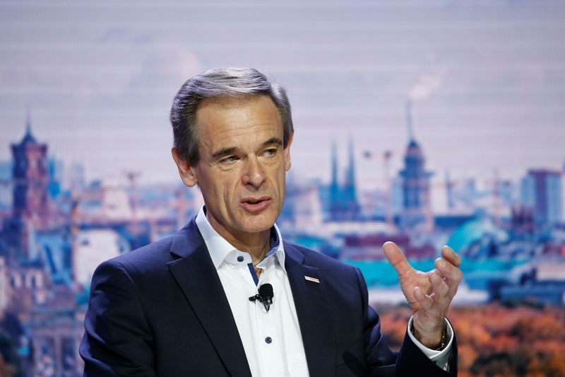 &copy; Reuters. FILE PHOTO: Volkmar Denner, CEO of Bosch attends the company's Connected World Conference in Berlin, Germany, February 21, 2018. REUTERS/Axel Schmidt