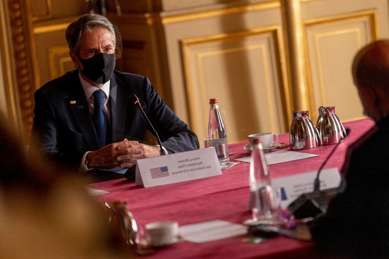 &copy; Reuters. وزير الخارجية الأمريكي أنتوني بلينكن خلال زيارة إلى باريس يوم الجمعة. صورة حصلت عليها رويترز من ممثل عن وكالات الأنباء.