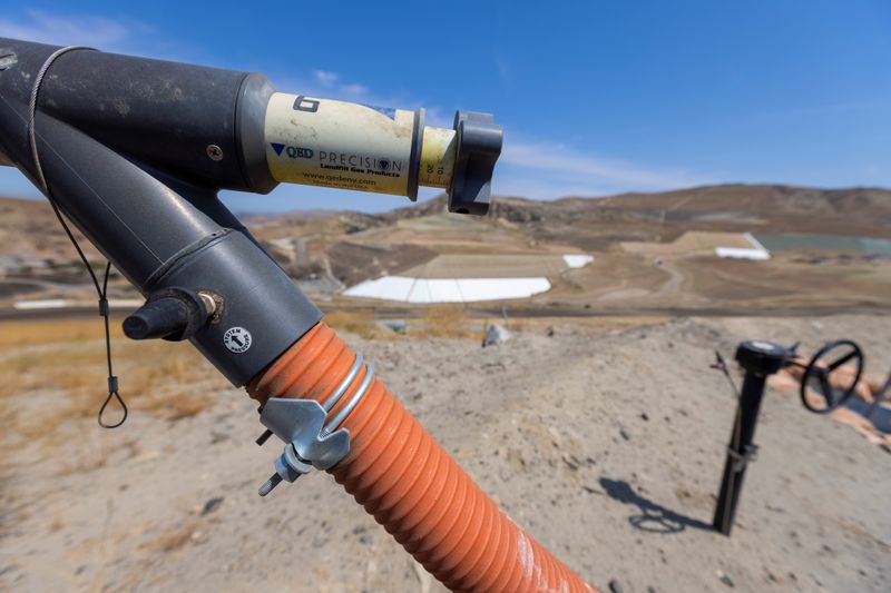 &copy; Reuters. FILE PHOTO: A gas collection well head is shown at the Frank R. Bowerman landfill in Irvine, California where the methane collected is used to power 26,000 homes in neighboring Anaheim, California, U.S., June 15, 2021. REUTERS/Mike Blake