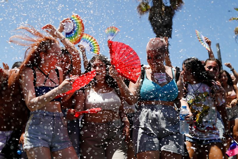 &copy; Reuters. Parada do Orgulho Gay toma ruas de Tel Aviv
 25/6/2021   REUTERS/Corinna Kern 