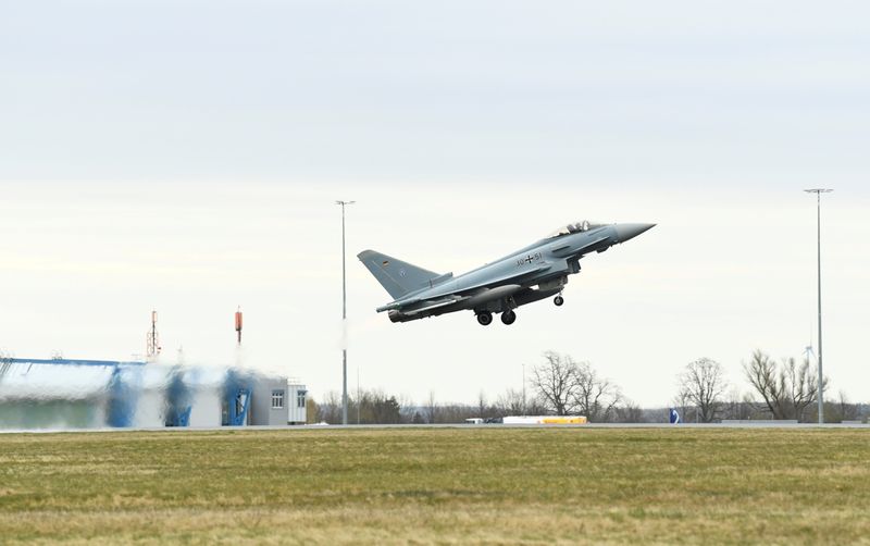 &copy; Reuters. FILE PHOTO: A Eurofighter jet takes off as German Defense Minister Annegret Kramp-Karrenbauer visits the 73th Tactical Air Force Wing "Steinhoff" at Base Laage, Mecklenburg-Vorpommern state, Germany March 29, 2021.  REUTERS/Annegret Hilse 