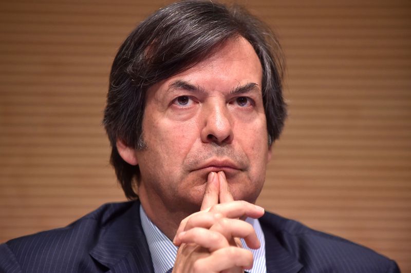 Italian banks should consolidate into at least three big players - Intesa Sanpaolo chief
