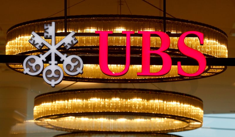 &copy; Reuters. FILE PHOTO: The logo of Swiss bank UBS is seen at a branch office in Basel, Switzerland, March 29, 2017.  REUTERS/Arnd Wiegmann/File Photo