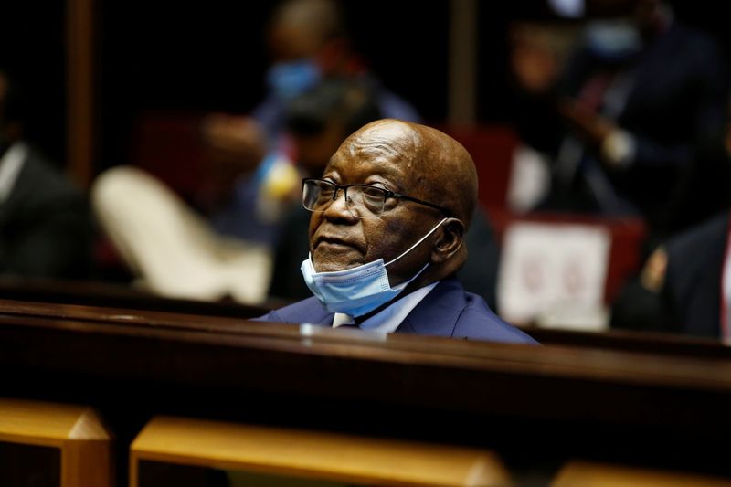 &copy; Reuters. رئيس جنوب أفريقيا السابق جاكوب زوما أثناء محاكمته في قضية فساد في مدينة بيترماريتسبورج يوم 26 مايو أيار 2021. صورة لرويترز من ممثل لوكالات الأن
