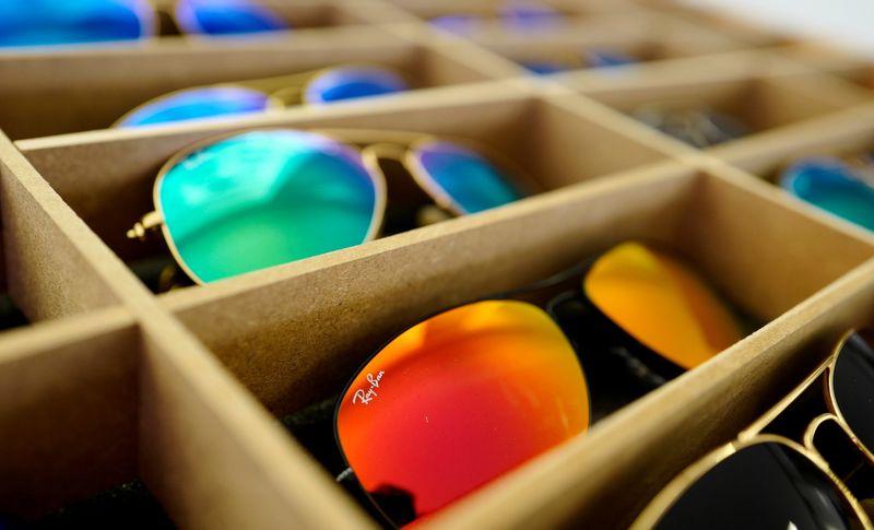 &copy; Reuters. FILE PHOTO: Sunglasses from Ray-Ban are on display at a optician shop in Hanau near Frankfurt, Germany, March 18, 2016. REUTERS/Kai Pfaffenbach/File Photo