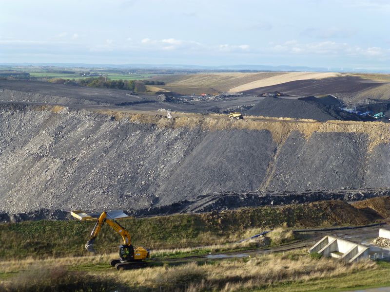 &copy; Reuters. FILE PHOTO: A view of the slopes of the Banks Group Shotton open cast mine in Northumberland, Britain, November 11, 2016.  REUTERS/Barbara Lewis