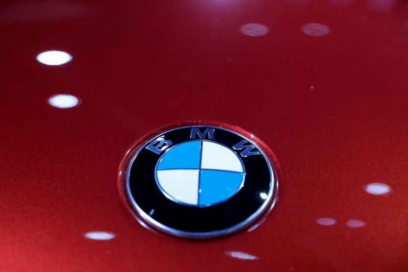 &copy; Reuters. FILE PHOTO: The logo of BMW is seen at the LA Auto Show in Los Angeles, California, U.S. November 20, 2019. REUTERS/Lucy Nicholson