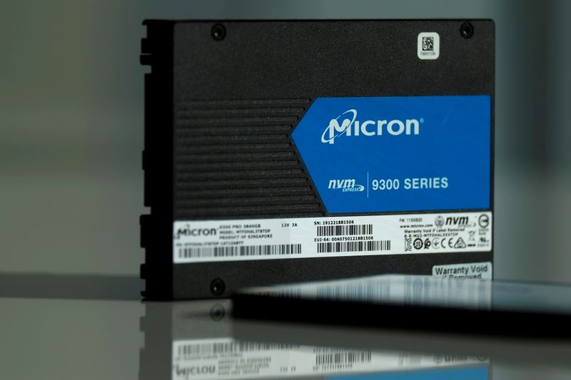 &copy; Reuters. Micron Technology's solid-state drive for data center customers is presented at a product launch event in San Francisco, U.S., October 24, 2019. REUTERS/Stephen Nellis/File Photo  GLOBAL BUSINESS WEEK AHEAD