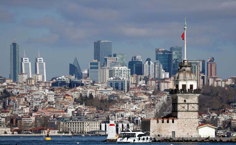 &copy; Reuters. Les dispositifs de maintien dans l'emploi et les aides financières gouvernementales aux entreprises, adoptés début 2020 en Turquie pour répondre à la crise du COVID-19, ont expiré jeudi, faisant craindre une hausse du chômage dans le pays. /Photo d