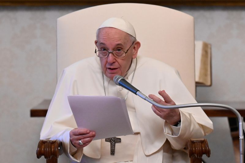&copy; Reuters. El Papa Francisco en aundiencia general, El Vaticano , 28 abril 2021.
Vatican Media/Entregada vía REUTERS