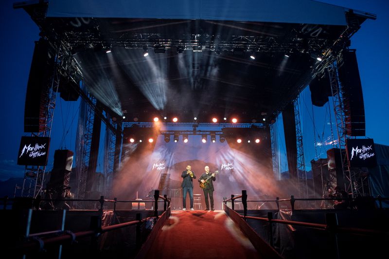 &copy; Reuters. إبراهيم معلوف برفقة عازف الجيتار فرانسوا ديلبورت في مهرجان مونترو لموسيقى الجاز في سويسرا يوم 5 يوليو تموز 2021. صورة لرويترز من طرف ثالث