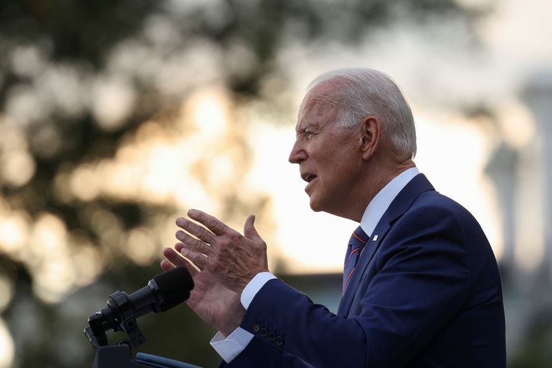 &copy; Reuters. FILE PHOTO: U.S. President Joe Biden delivers remarks at the White House at a celebration of Independence Day in Washington, U.S., July 4, 2021. REUTERS/Evelyn Hockstein