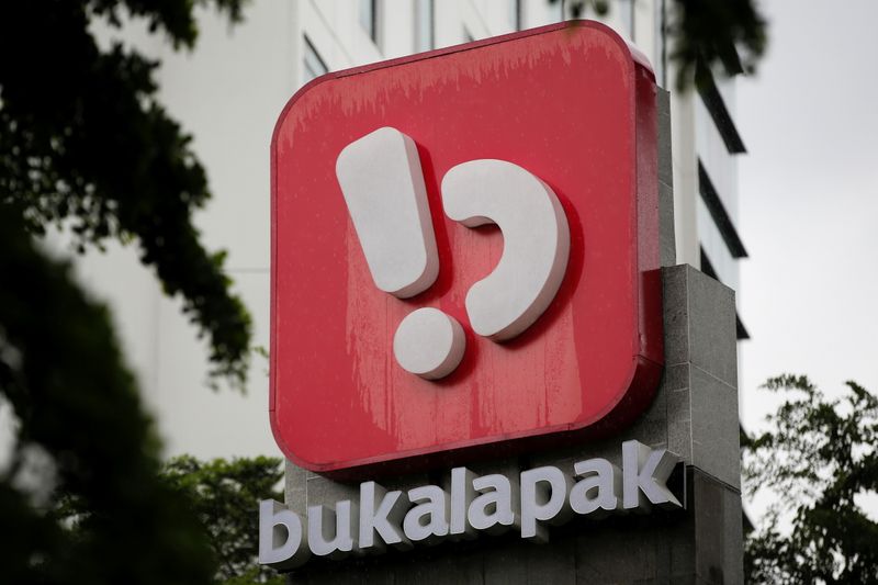 &copy; Reuters. Logo of Bukalapak, an Indonesian e-commerce firm, is seen outside its headquarters in Jakarta, Indonesia, June 16, 2021. REUTERS/Willy Kurniawan/Files