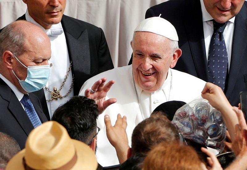 &copy; Reuters. Foto de archivo del Papa Francisco en el Vaticano. 
Jun 23, 2021. REUTERS/Remo Casilli/ 
