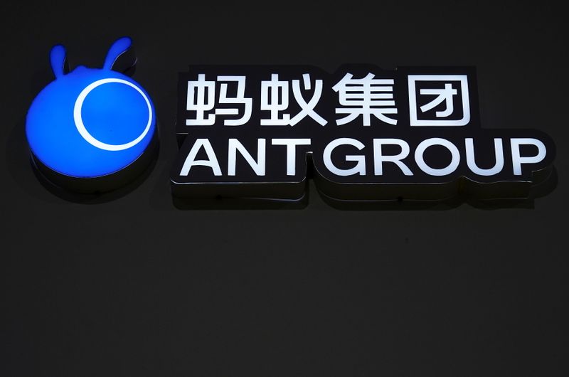 &copy; Reuters. 　７月８日、中国人民銀行（中央銀行）は、電子商取引大手アリババ傘下の金融会社アント・グループに対する措置はその他の決済サービス企業にも発動されると表明した。写真は浙江省で
