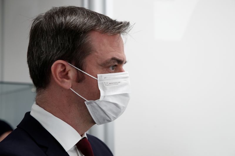 &copy; Reuters. Le variant Delta du coronavirus sera probablement majoritaire à partir de ce week-end dans les nouvelles contaminations en France, a déclaré vendredi le ministre de la Santé. /Photo prise le 1er mars 2021/REUTERS/Benoit Tessier