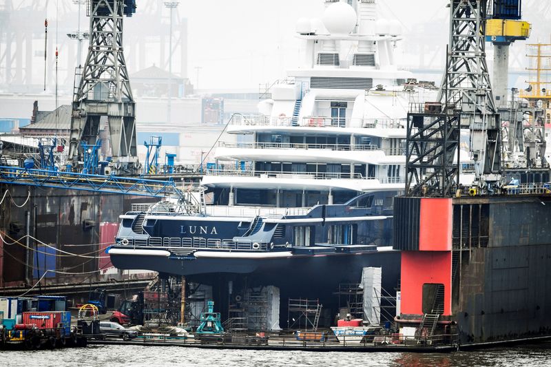 &copy; Reuters. The 115 metre superyacht Luna lies in the Blohm & Voss dock in the harbour in Hamburg, Germany, March 3, 2022. REUTERS/Fabian Bimmer