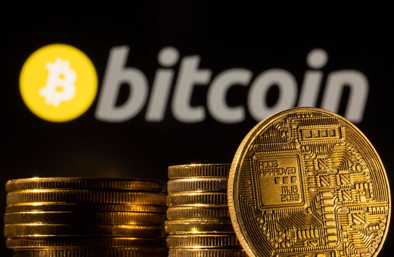 © Reuters. Representação ilustrativa da criptomoeda bitcoin
04/03/2022
REUTERS/Dado Ruvic