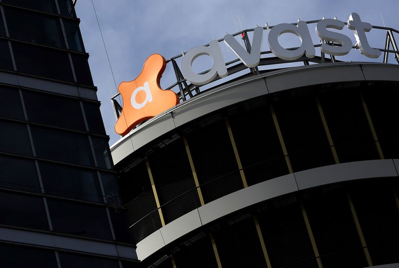 &copy; Reuters. The logo of Avast Software company is seen at its headquarters in Prague, Czech Republic, April 12, 2018.  REUTERS/David W Cerny/Files
