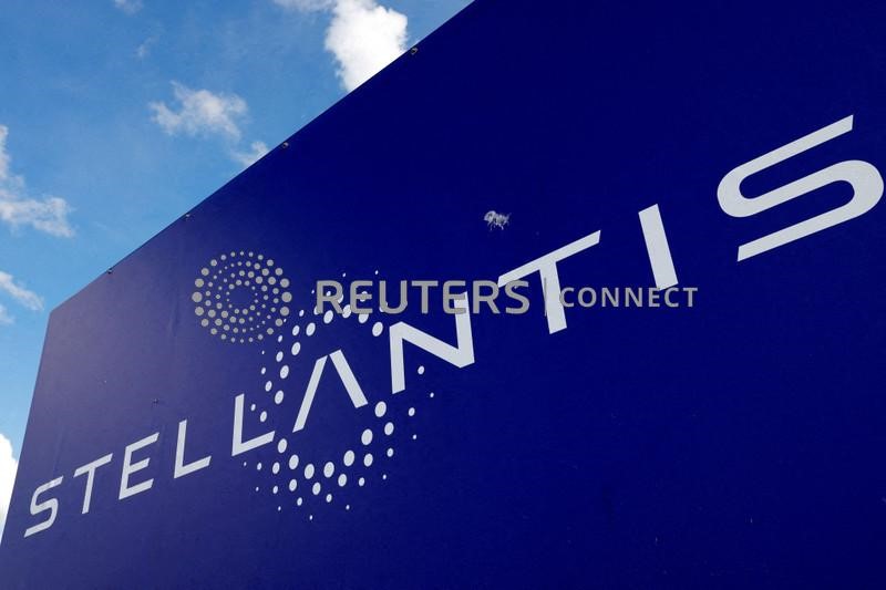 © Reuters. Placa mostra o logotipo da Stellantis
09/11/2020
REUTERS/File Photo/File Photo