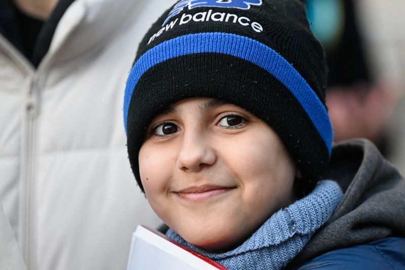 &copy; Reuters. Hassan Al-Khalaf, de 11 anos, participa de ato contra invasão da Ucrânia pela Rússia em Bratislava, na Eslováquia
11/03/2022
REUTERS/Radovan Stoklasa