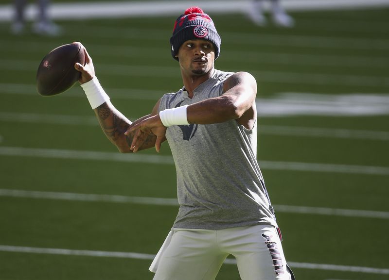 A Texas jury declines to indict former Texans quarterback-prosecutor's office