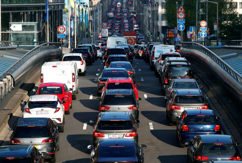 &copy; Reuters. FILE PHOTO: Cars are seen stuck in a traffic jam in central Brussels, Belgium, April 29, 2019. REUTERS/Francois Lenoir