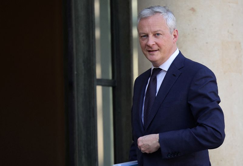 &copy; Reuters. FILE PHOTO: French Economy and Finance Minister Bruno Le Maire arrives for a meeting at the Elysee Palace in Paris, France, March 9, 2022. REUTERS/Sarah Meyssonnier