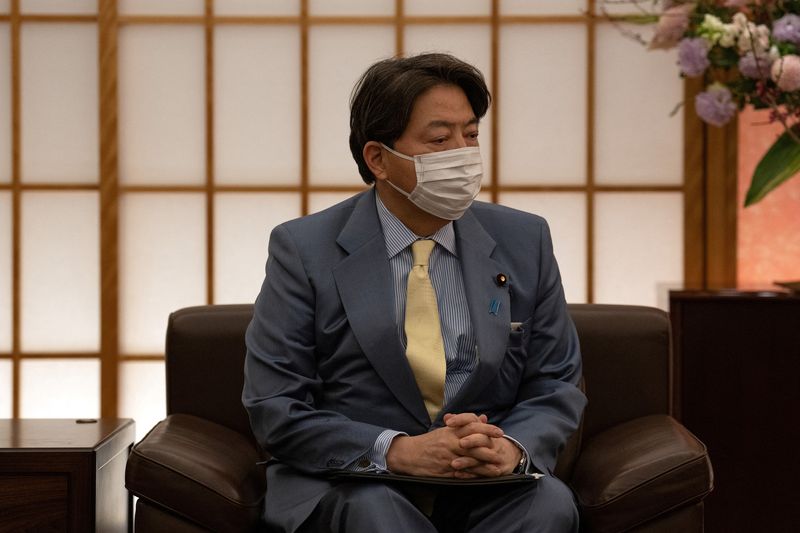 &copy; Reuters. وزير الخارجية الياباني يوشيماسا هاياشي في طوكيو في الثاني من مارس آذار 2022. صورة لرويترز من ممثل لوكالات الأنباء.