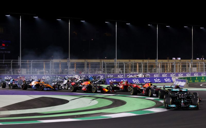 &copy; Reuters. منظر عام لحلبة جدة في بداية سباق جائزة المملكة العربية السعودية الكبرى في صورة من أرشيف رويترز. 