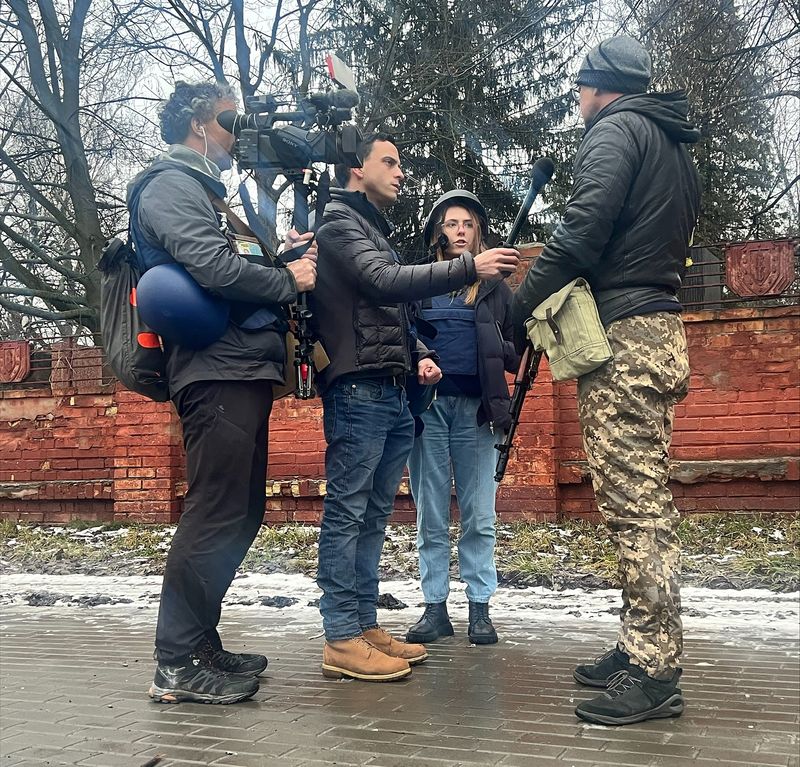 &copy; Reuters. Une deuxième journaliste travaillant pour Fox News a été tuée en Ukraine pendant la fusillade qui a coûté la vie au cameraman Pierre Zakrzewski, a annoncé mardi la chaîne télévisée américaine. /REUTERS/FOX News