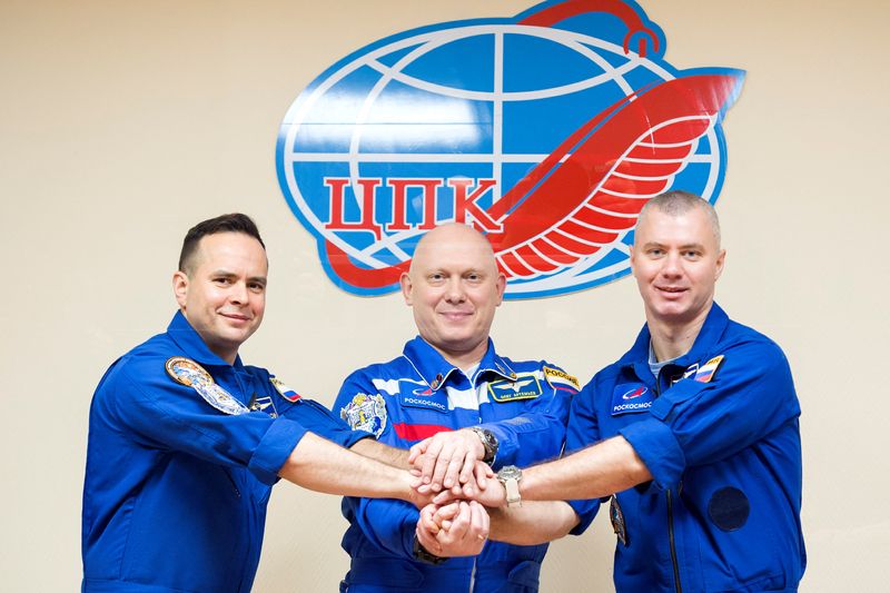 New Russian cosmonaut team arrives at International Space Station
