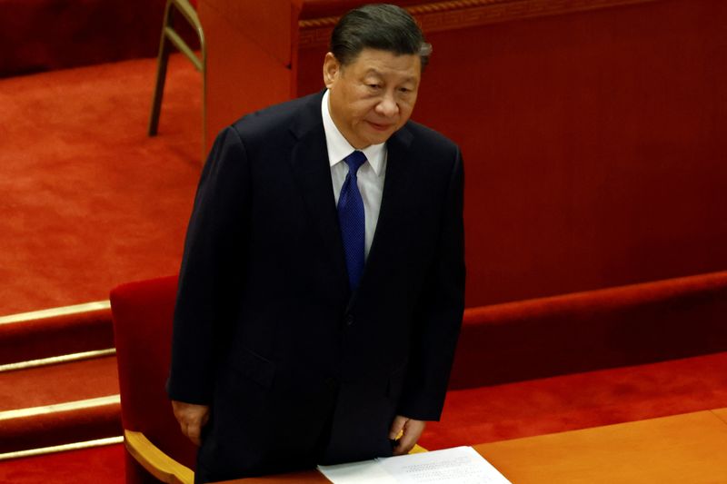 &copy; Reuters. FOTO DE ARCHIVO: El presidente chino Xi Jinping llega a la sesión de clausura de la Conferencia Consultiva Política del Pueblo Chino en el Gran Salón del Pueblo en Pekín, China, el 10 de marzo de 2022. REUTERS/Carlos García Rawlins